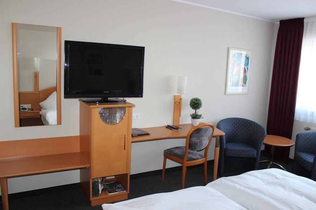 Schuenemann 4* Steinfurt